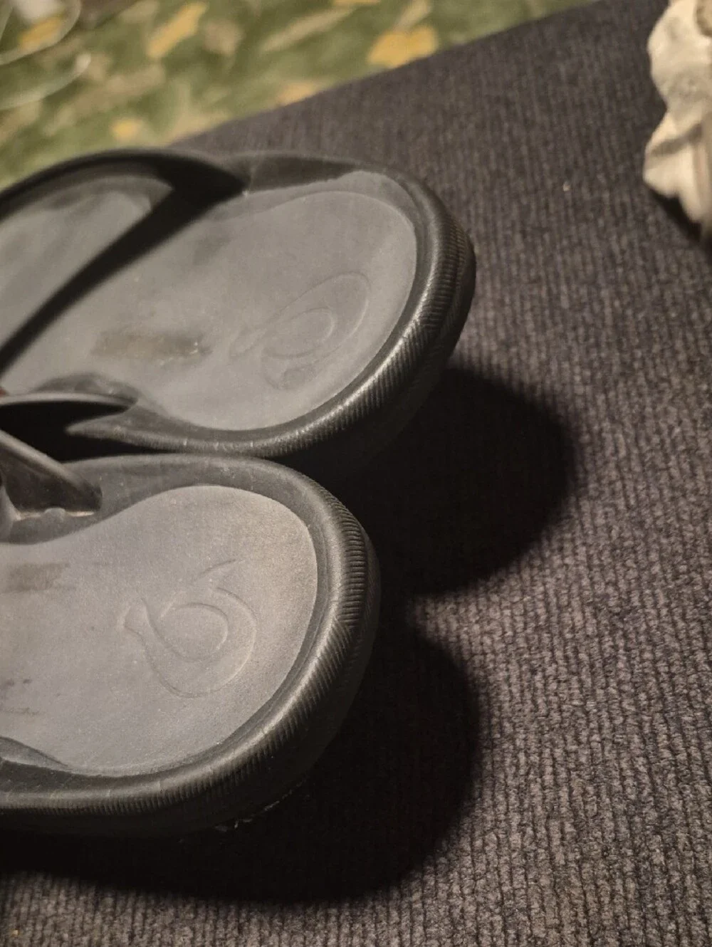 OluKai Men's Black Flip-Flop Sandals